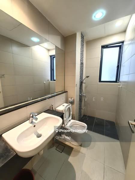 Condominium for Sale at KM1 West - Mak Oliver - Bathroom - PropertyGuru.com.my