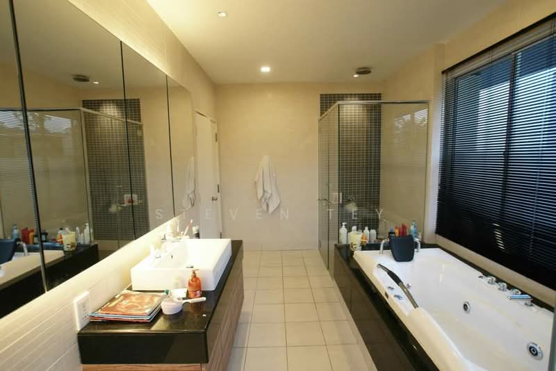 Bungalow for Sale in Setia Eco Park (Setia Alam) - Steven Tey - Bathroom - PropertyGuru.com.my