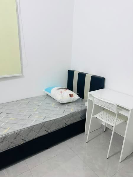 Servis Apartment untuk Disewa di Savana @ Utropolis - Cheau Chie Ooi - Bedroom - PropertyGuru.com.my