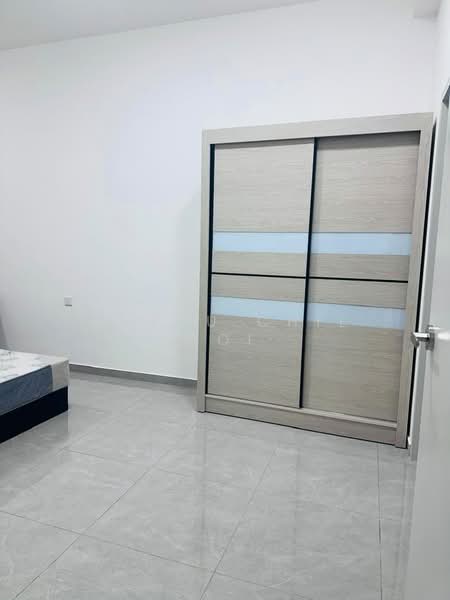 Servis Apartment untuk Disewa di Savana @ Utropolis - Cheau Chie Ooi - Bedroom - PropertyGuru.com.my