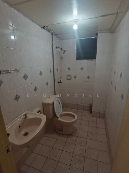 1-storey Terraced House for Sale in Bukit Rimau (Shah Alam) - Kho Daniel - Bathroom - PropertyGuru.com.my