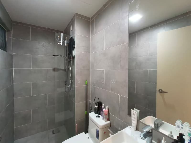 Servis Apartment untuk Dijual di The Tropika - TS Low - Bathroom - PropertyGuru.com.my