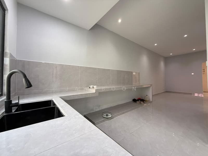 1-storey Terraced House for Sale in Taman Perling (Perling) - Jay Boon - PropertyGuru.com.my