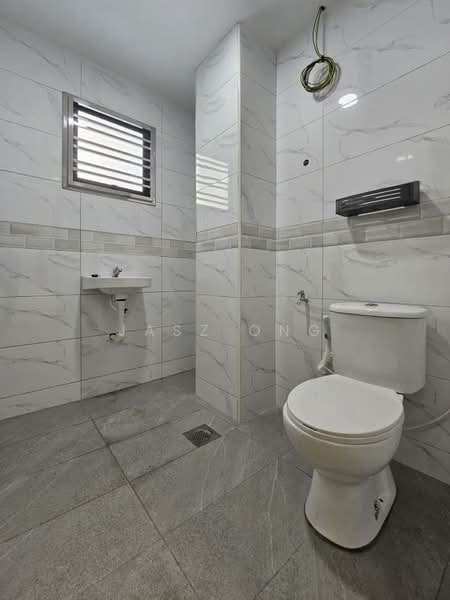 Rumah Teres 2 Tingkat untuk Dijual di Taman Desa Jaya (Johor Bahru) - Jasz Ong - Bathroom - PropertyGuru.com.my