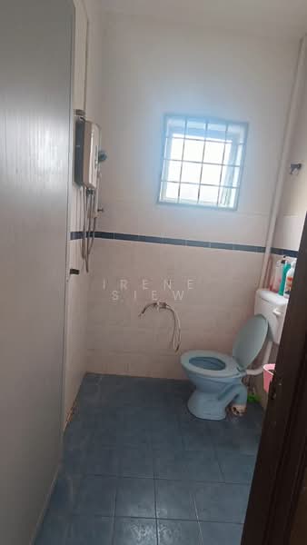 Rumah Teres 2 Tingkat untuk Dijual di Seremban City Centre (Seremban) - Irene Siew - Bathroom - PropertyGuru.com.my