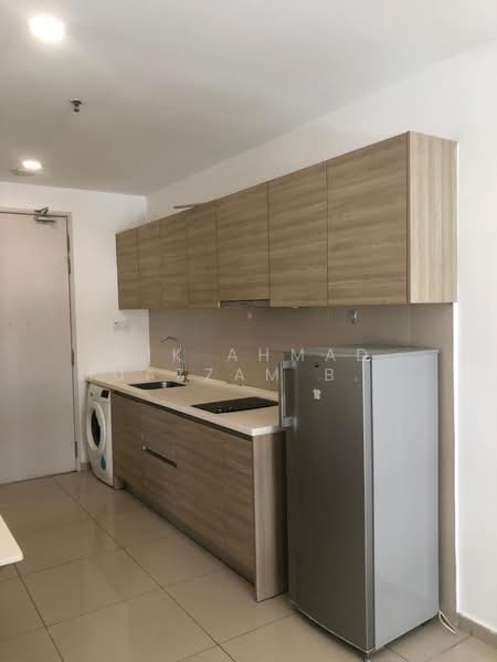 Service Residence for Rent at i-Suite @ i-City - Nik Ahmad Muazzam Bin Nik Mazlan - Kitchen - PropertyGuru.com.my