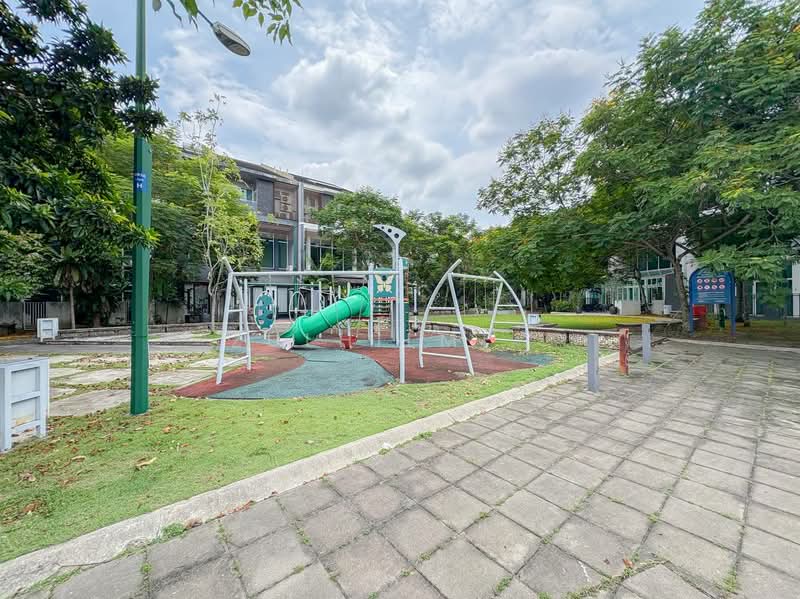 Rumah Teres 3 Tingkat untuk Dijual di Bukit Jelutong (Shah Alam) - Zulhilmi . - PropertyGuru.com.my