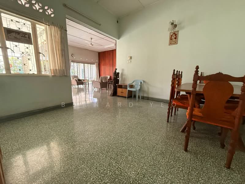 Rumah Banglo untuk Dijual di Seksyen 12 (Petaling Jaya) - Bernard Yeo - Living Room - PropertyGuru.com.my