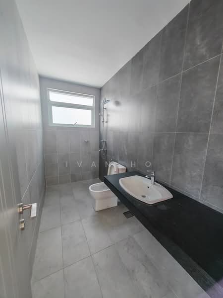 Bungalow for Sale in La Promenade (Samarahan) - Ivan Ho - Bathroom - PropertyGuru.com.my