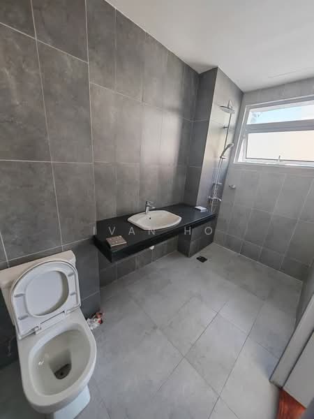 Bungalow for Sale in La Promenade (Samarahan) - Ivan Ho - Bathroom - PropertyGuru.com.my