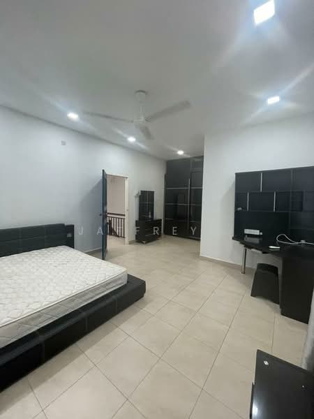 Cluster House for Sale in Taman Mount Austin (Tebrau) - Jaffrey . - PropertyGuru.com.my
