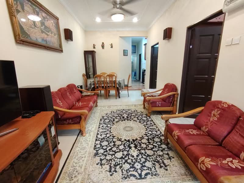 Rumah Teres 1 Tingkat untuk Dijual di Taman Kota Cheras (Cheras) - May Chan - Living Room - PropertyGuru.com.my