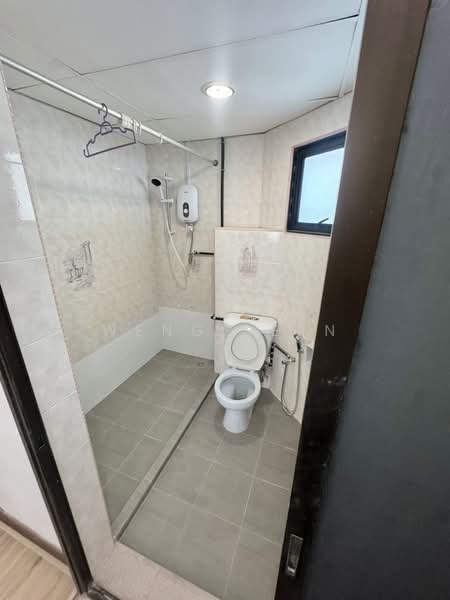 Apartment for Rent at MBF Tower - Weng Sern - Bathroom - PropertyGuru.com.my