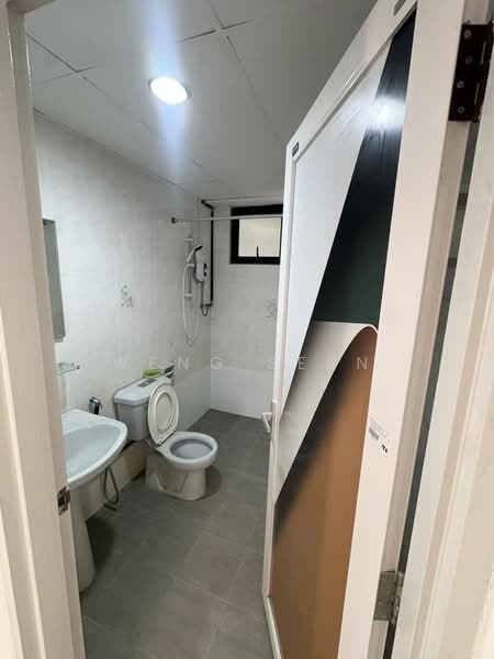 Apartment for Rent at MBF Tower - Weng Sern - Bathroom - PropertyGuru.com.my