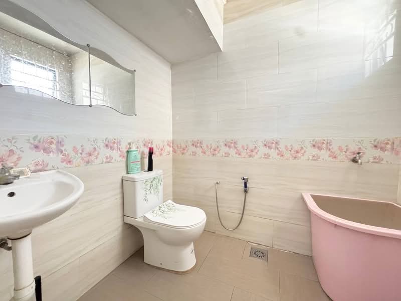2-storey Terraced House for Sale in Seksyen 10 (Shah Alam) - Wan Azlan Ahmad - PropertyGuru.com.my
