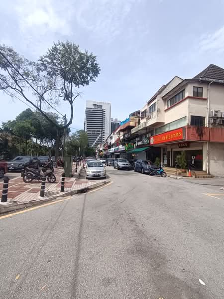 Shop for Rent in Taman Tun Dr Ismail (Kuala Lumpur) - Simon Tan - Exterior - PropertyGuru.com.my
