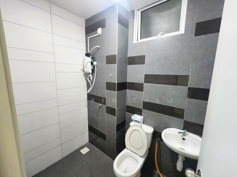 Condominium for Rent at The Sky @ Tripark - Darren Cham - Bathroom - PropertyGuru.com.my