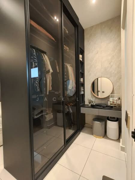 Kondominium untuk Disewa di The Parque Residences - Jack Lim - Wardrobe - PropertyGuru.com.my