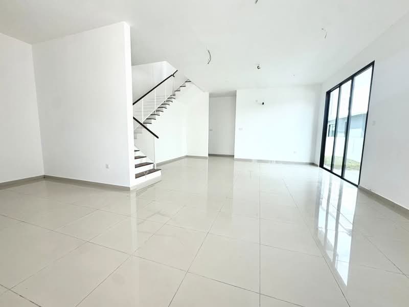 Rumah Berkembar untuk Dijual di Taman Gaya (Ulu Tiram) - Yik Tat - PropertyGuru.com.my
