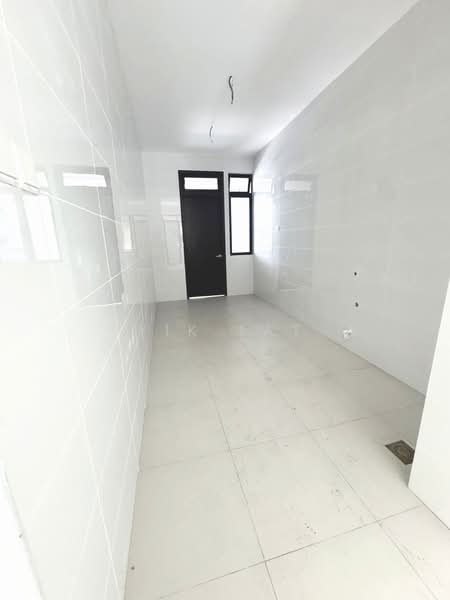 Rumah Berkembar untuk Dijual di Taman Gaya (Ulu Tiram) - Yik Tat - PropertyGuru.com.my