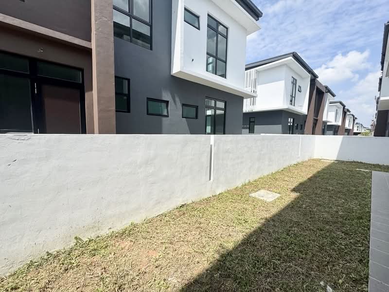 Rumah Berkembar untuk Dijual di Taman Gaya (Ulu Tiram) - Yik Tat - PropertyGuru.com.my