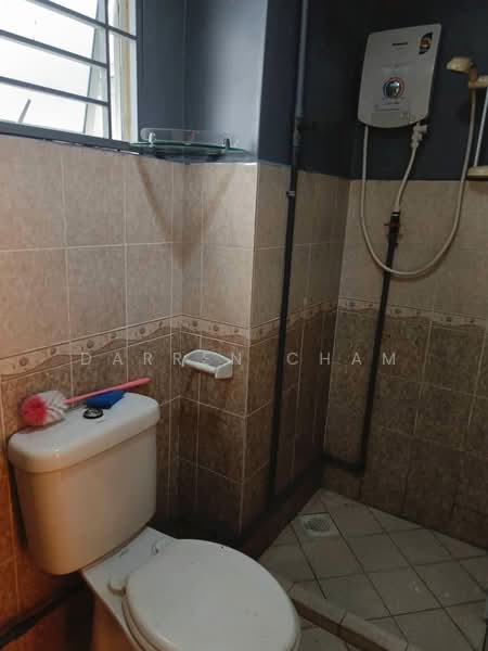 Condominium for Sale at Park View Tower - Darren Cham - Bathroom - PropertyGuru.com.my