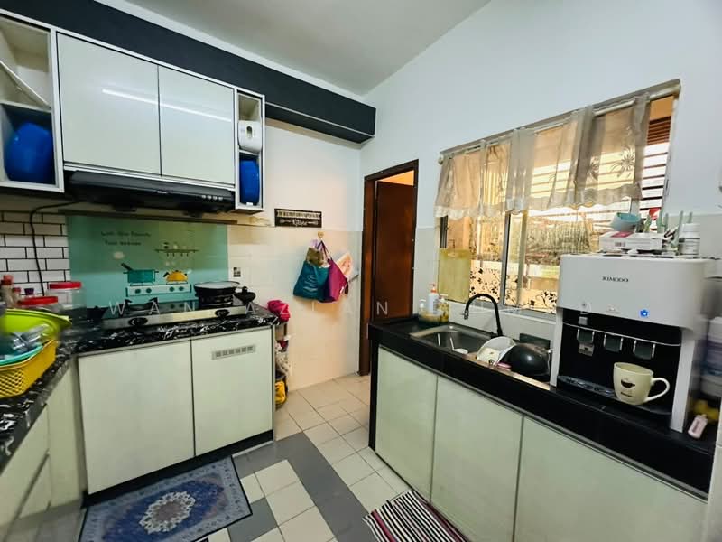 Condominium for Sale at De Rozelle - Wan Azlan Ahmad - PropertyGuru.com.my