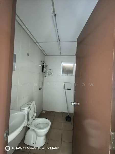 Apartment for Sale at Akasia Apartment - Wen Poh Low - Bathroom - PropertyGuru.com.my