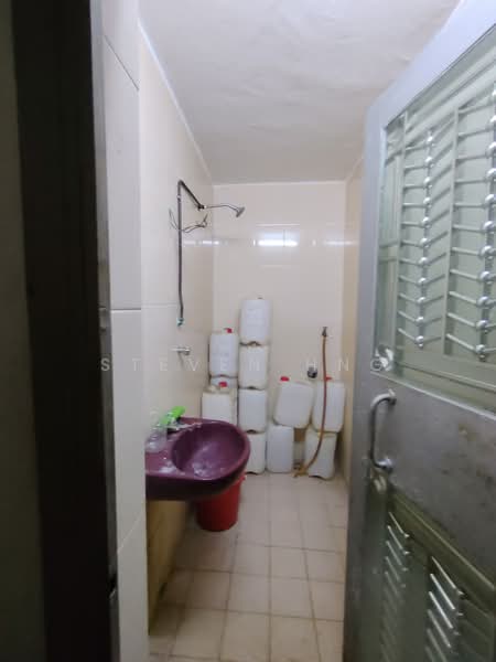 2-storey Terraced House for Sale in Fettes Park (Tanjung Tokong) - Steven Hng - Bathroom - PropertyGuru.com.my