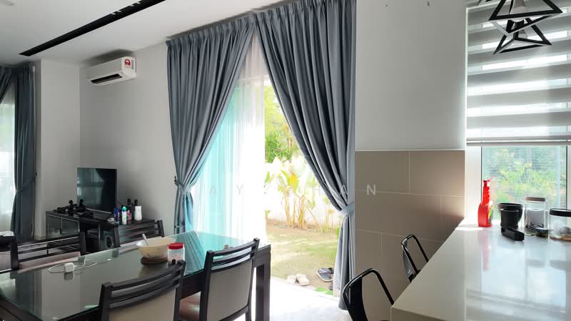 Rumah Teres untuk Dijual di Bandar Rinching (Semenyih) - May Chan - Dining Room - PropertyGuru.com.my
