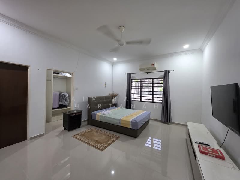 Bungalow for Sale in Taman Tenaga (Bandar Kinrara) - AimiRahim Hartanah - Bedroom - PropertyGuru.com.my