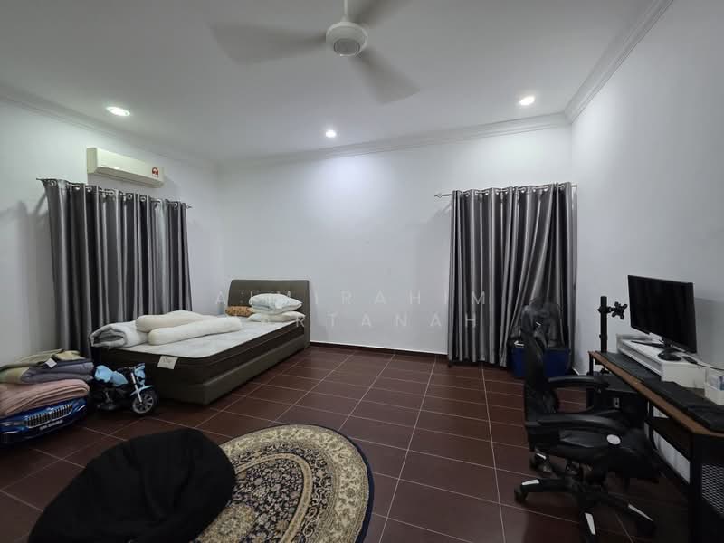 Bungalow for Sale in Taman Tenaga (Bandar Kinrara) - AimiRahim Hartanah - Bedroom - PropertyGuru.com.my