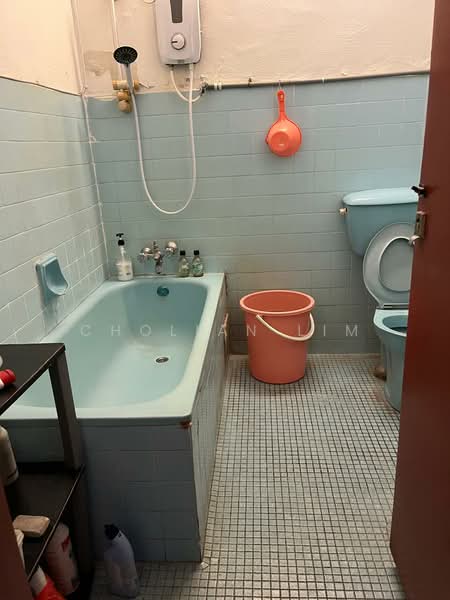 Rumah Teres 2 Tingkat untuk Dijual di Taman Connaught (Cheras) - Cholian Lim - Bathroom - PropertyGuru.com.my