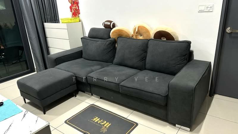 Kondominium untuk Dijual di The Hermington - Terry Yee - Living Room - PropertyGuru.com.my