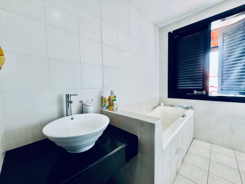 Semi-Detached House for Rent in Setia Eco Park (Setia Alam) - Jansen Khoo - Bathroom - PropertyGuru.com.my