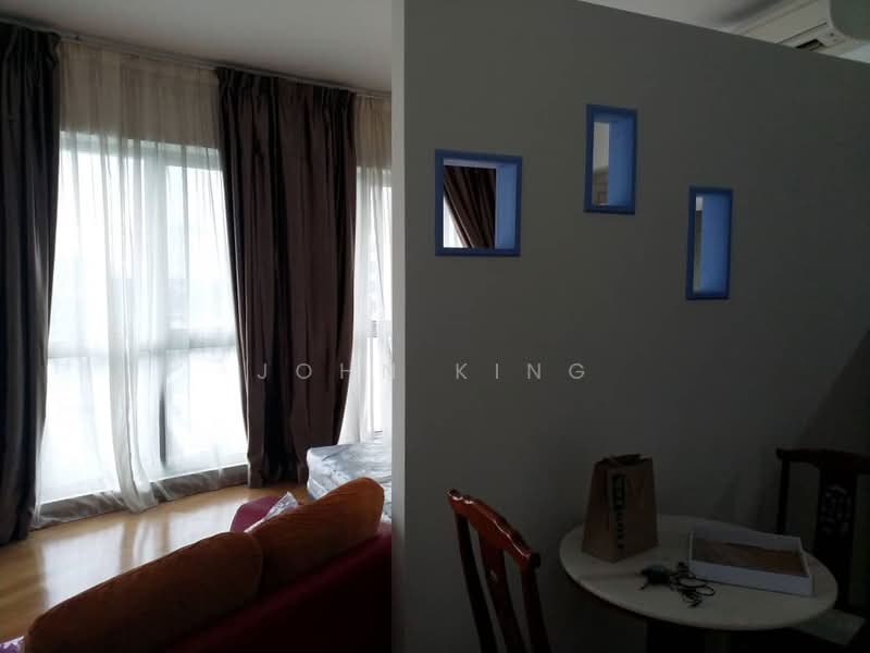 Servis Apartment untuk Dijual di Regalia Residence - John King - Living Room - PropertyGuru.com.my