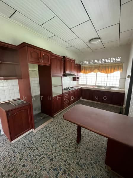 Rumah Banglo untuk Dijual di Seksyen 22 (Petaling Jaya) - Mathilda Ng - Kitchen - PropertyGuru.com.my