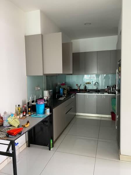 Kondominium untuk Dijual di 100 Residency - Hua Ding Tan - PropertyGuru.com.my