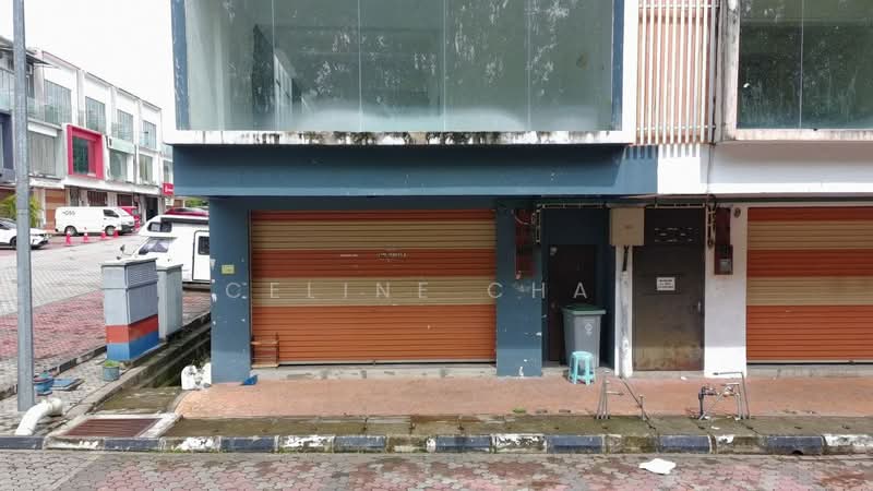 Kedai / Pejabat untuk Dijual di Taman Bukit Tropika (Yong Peng) - Celine Chai - Exterior - PropertyGuru.com.my