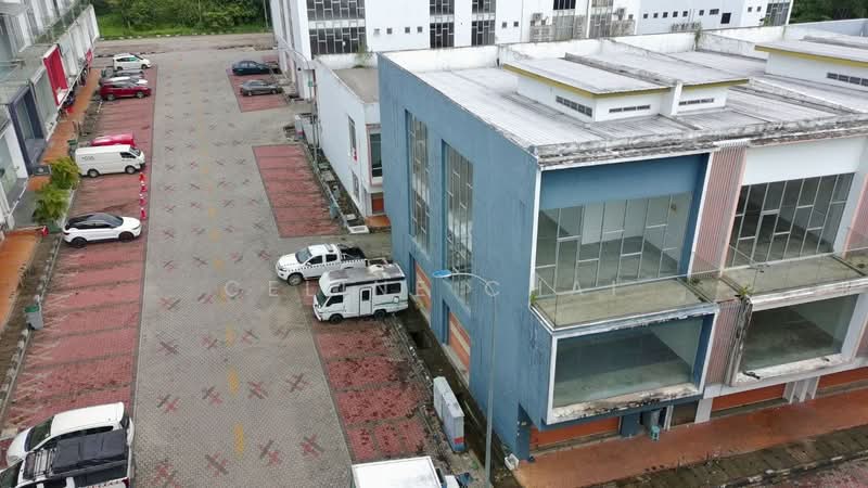 Kedai / Pejabat untuk Dijual di Taman Bukit Tropika (Yong Peng) - Celine Chai - Exterior - PropertyGuru.com.my