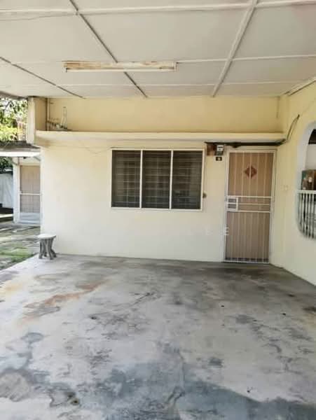 1.5-storey Terraced House for Sale in Taman Berlian (Kajang) - Alvin Lee - Exterior - PropertyGuru.com.my