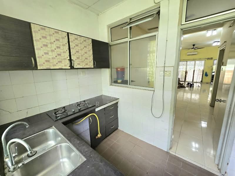 Rumah Teres untuk Dijual di Bandar Puteri Klang (Klang) - AimiRahim Hartanah - Kitchen - PropertyGuru.com.my