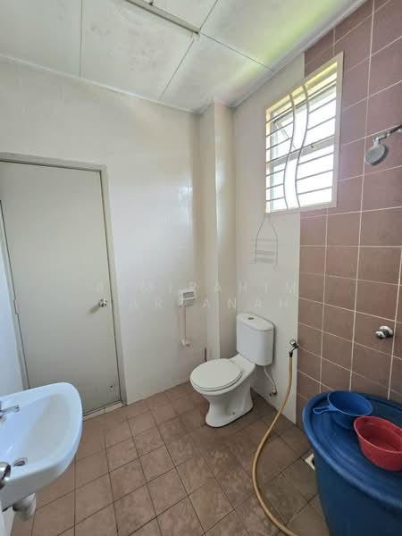 Rumah Teres untuk Dijual di Bandar Puteri Klang (Klang) - AimiRahim Hartanah - Bathroom - PropertyGuru.com.my