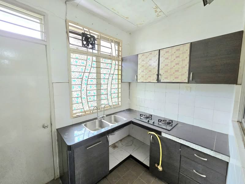 Rumah Teres untuk Dijual di Bandar Puteri Klang (Klang) - AimiRahim Hartanah - Kitchen - PropertyGuru.com.my