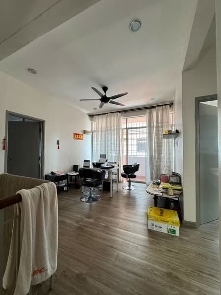 Rumah Berkembar untuk Dijual di Ulu Tiram (Johor) - Vinna Loh - Living Room - PropertyGuru.com.my