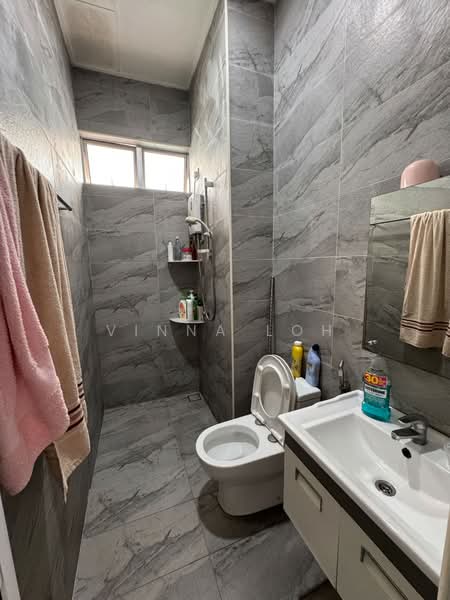 Rumah Berkembar untuk Dijual di Ulu Tiram (Johor) - Vinna Loh - Bathroom - PropertyGuru.com.my