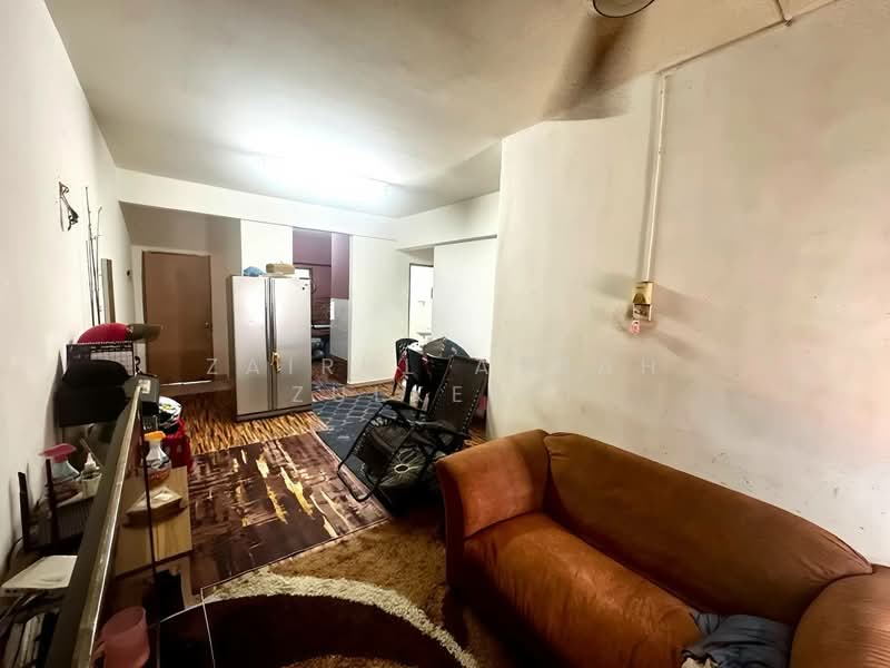 Pangsapuri untuk Dijual di Sri Ros Apartment - Zairul Asrah Zulkefli - Living Room - PropertyGuru.com.my