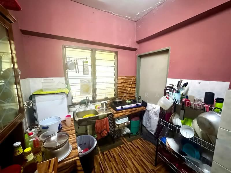 Pangsapuri untuk Dijual di Sri Ros Apartment - Zairul Asrah Zulkefli - Kitchen - PropertyGuru.com.my