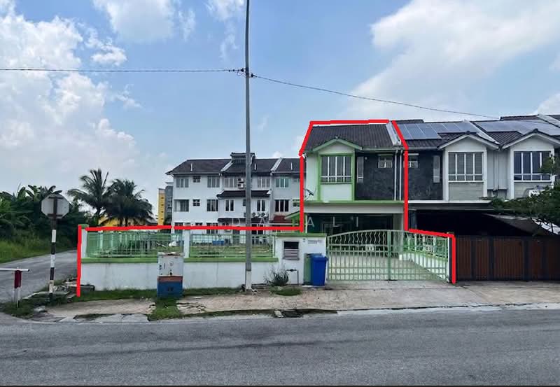 4-storey Terraced House for Sale in Shah Alam (Selangor) - Aida Ali - Exterior - PropertyGuru.com.my