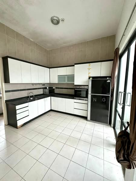 Semi-Detached House for Rent in East Ledang (Iskandar Puteri (Nusajaya)) - James Bong - Kitchen - PropertyGuru.com.my
